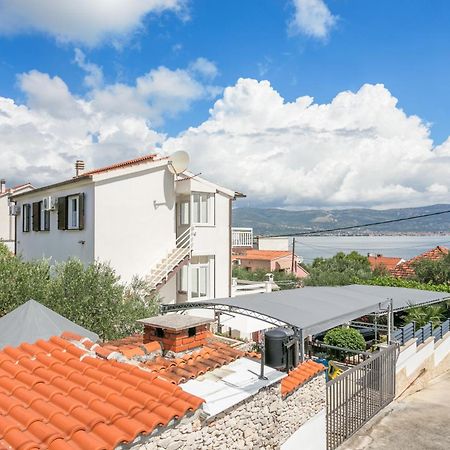Apartments By The Sea Slatine, Ciovo - 6000 Dış mekan fotoğraf